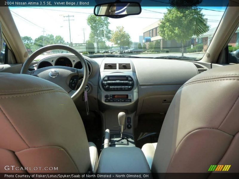 Velvet Beige / Blond 2004 Nissan Altima 3.5 SE