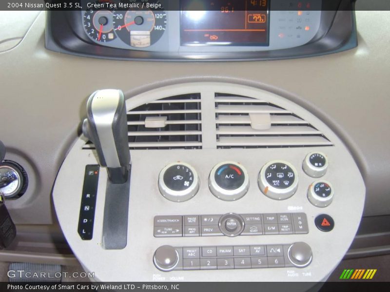 Green Tea Metallic / Beige 2004 Nissan Quest 3.5 SL