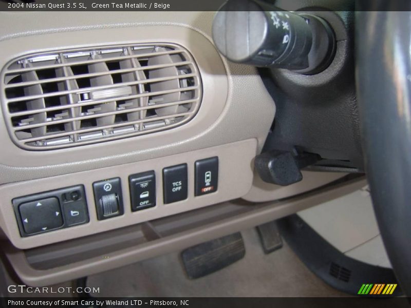 Green Tea Metallic / Beige 2004 Nissan Quest 3.5 SL