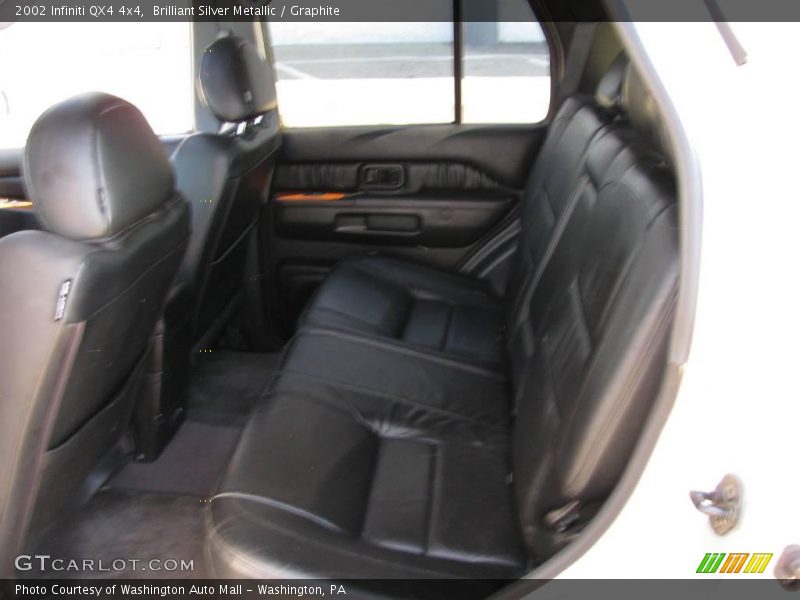 Brilliant Silver Metallic / Graphite 2002 Infiniti QX4 4x4
