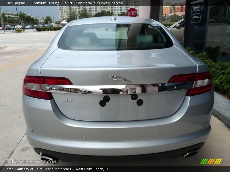 Liquid Silver Metallic / Dove/Charcoal 2009 Jaguar XF Premium Luxury