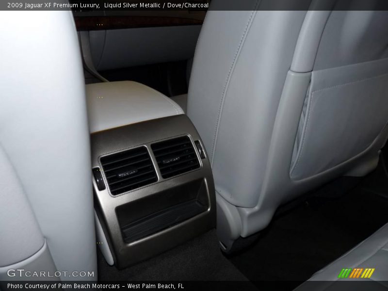 Liquid Silver Metallic / Dove/Charcoal 2009 Jaguar XF Premium Luxury