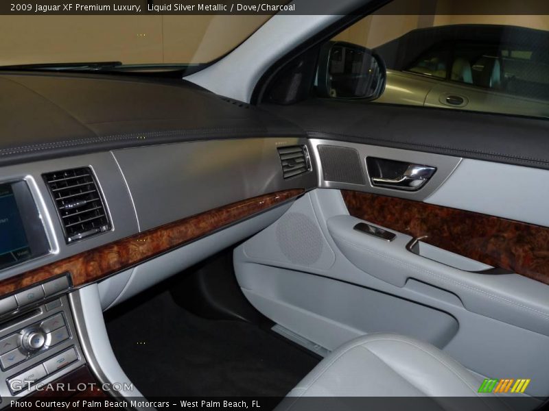 Liquid Silver Metallic / Dove/Charcoal 2009 Jaguar XF Premium Luxury