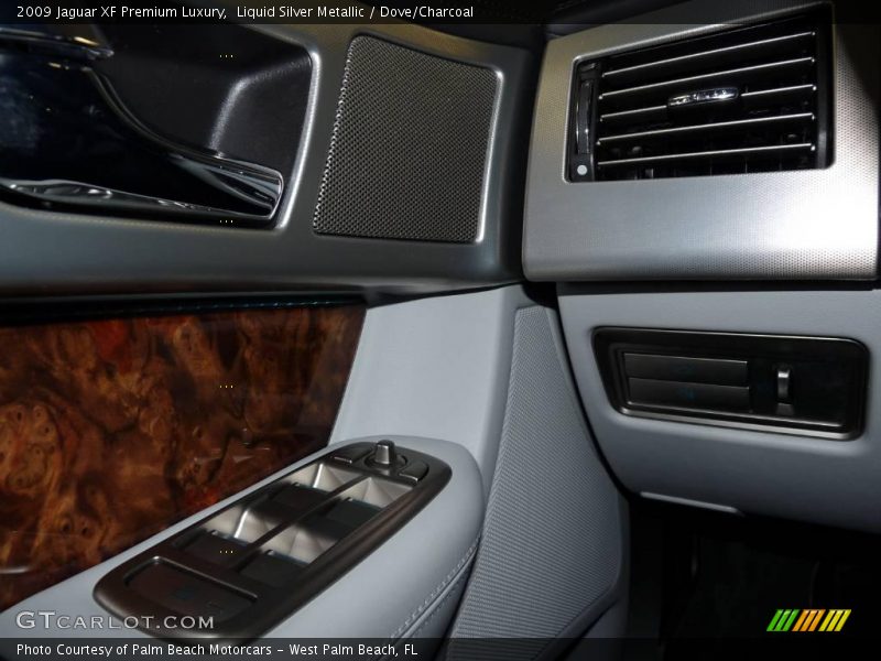 Liquid Silver Metallic / Dove/Charcoal 2009 Jaguar XF Premium Luxury