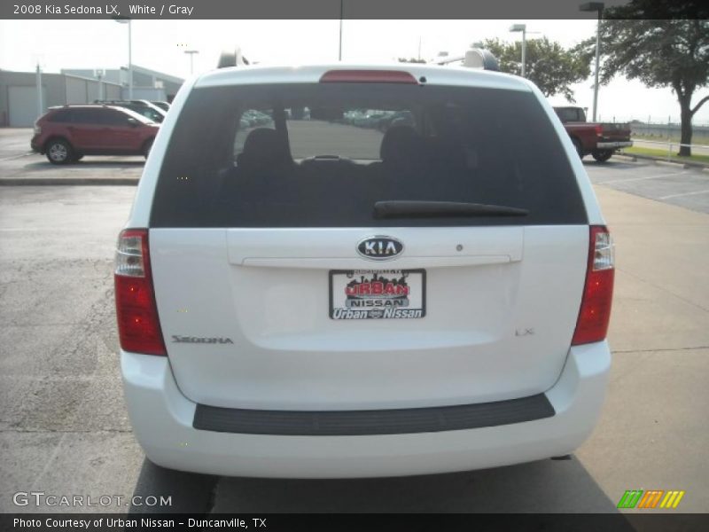 White / Gray 2008 Kia Sedona LX