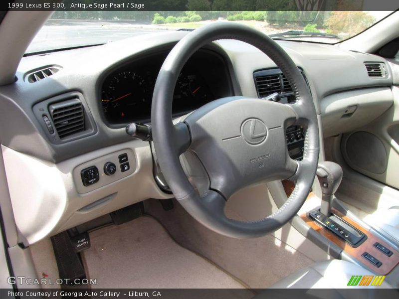 Antique Sage Pearl / Sage 1999 Lexus ES 300