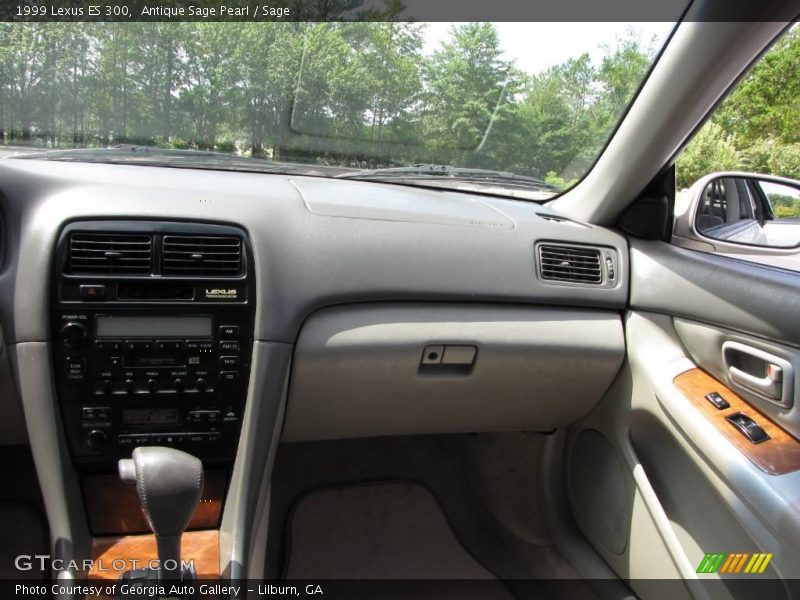 Antique Sage Pearl / Sage 1999 Lexus ES 300