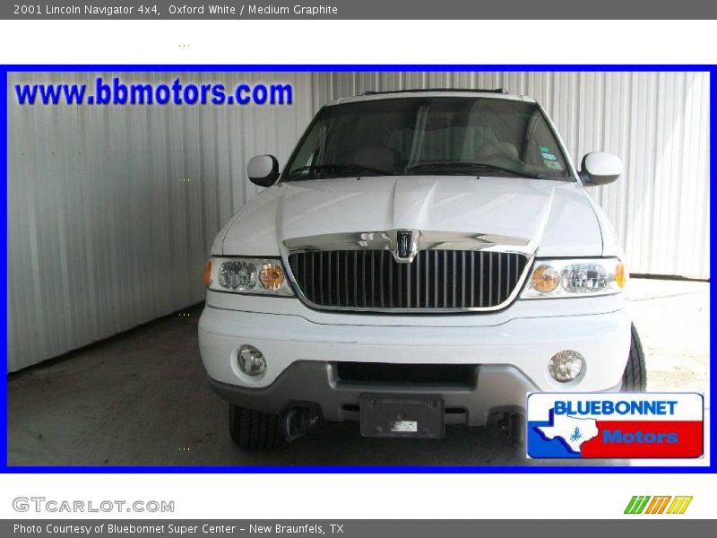 Oxford White / Medium Graphite 2001 Lincoln Navigator 4x4
