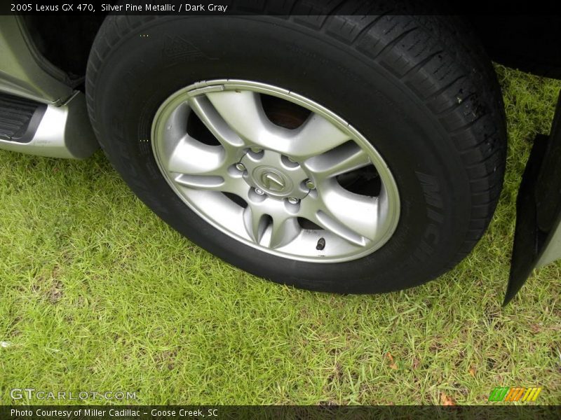 Silver Pine Metallic / Dark Gray 2005 Lexus GX 470
