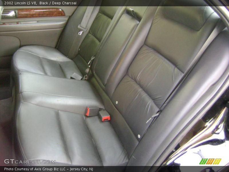 Black / Deep Charcoal 2002 Lincoln LS V8