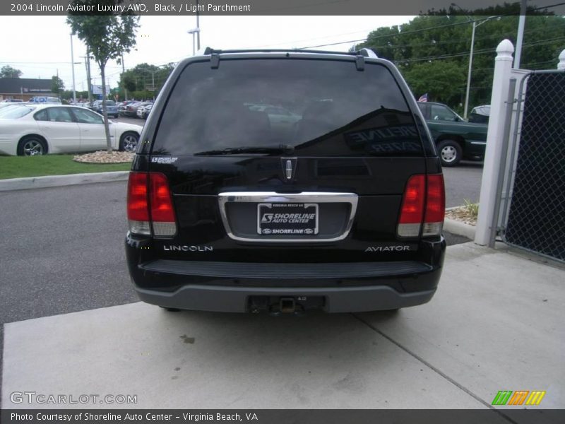 Black / Light Parchment 2004 Lincoln Aviator Luxury AWD