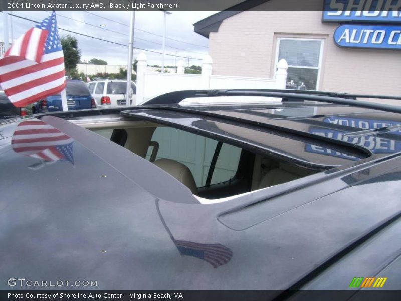 Black / Light Parchment 2004 Lincoln Aviator Luxury AWD