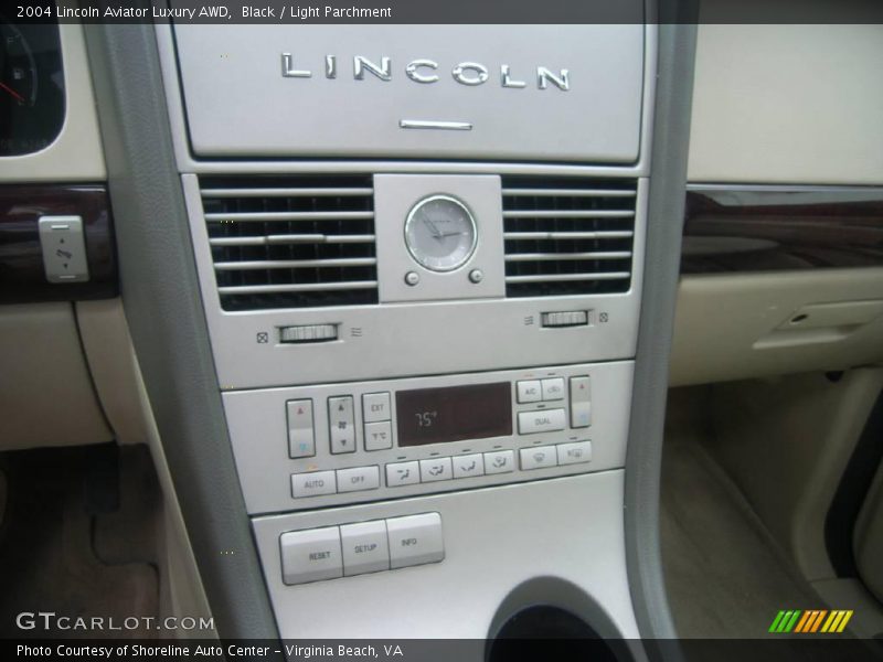 Black / Light Parchment 2004 Lincoln Aviator Luxury AWD