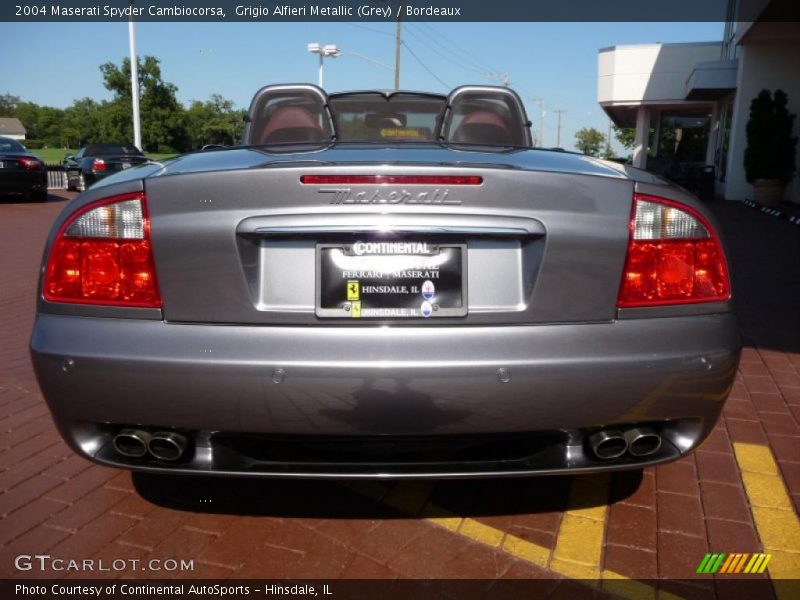 Grigio Alfieri Metallic (Grey) / Bordeaux 2004 Maserati Spyder Cambiocorsa