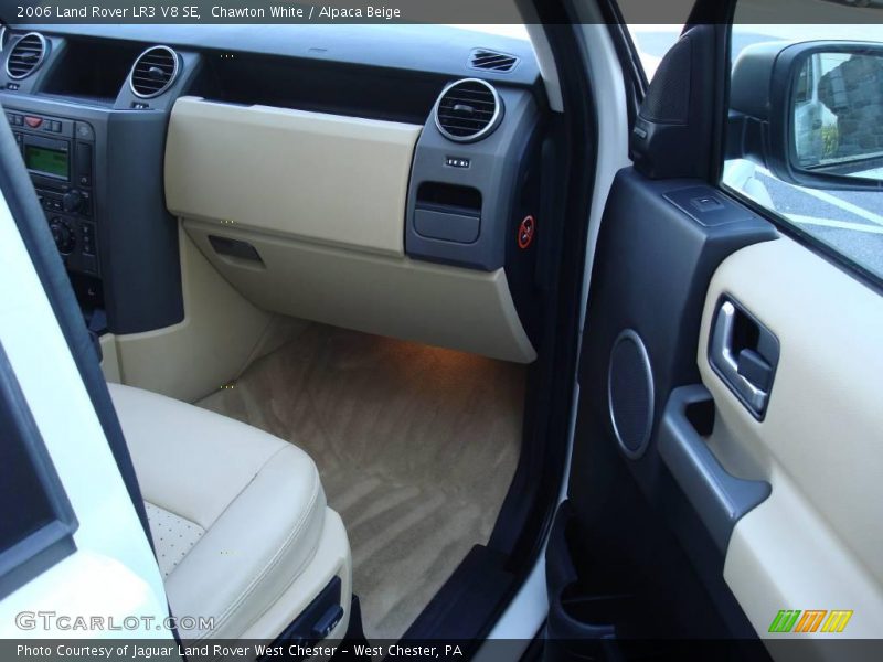 Chawton White / Alpaca Beige 2006 Land Rover LR3 V8 SE