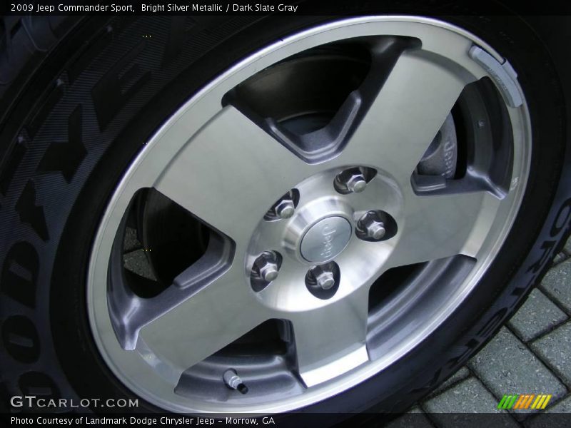 Bright Silver Metallic / Dark Slate Gray 2009 Jeep Commander Sport