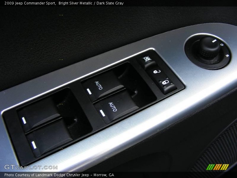 Bright Silver Metallic / Dark Slate Gray 2009 Jeep Commander Sport