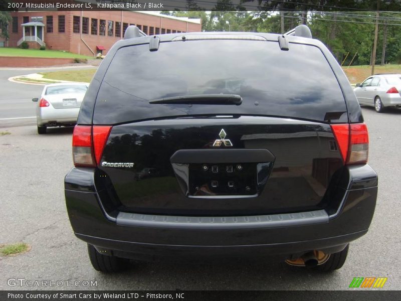 Kalapana Black / Black 2007 Mitsubishi Endeavor LS