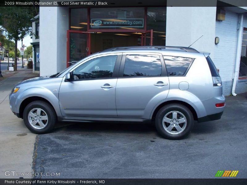 Cool Silver Metallic / Black 2009 Mitsubishi Outlander ES