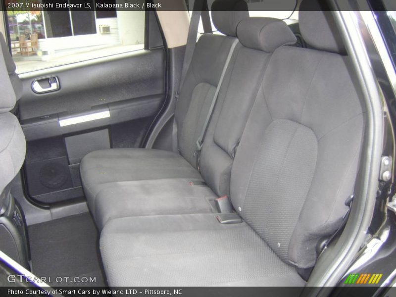 Kalapana Black / Black 2007 Mitsubishi Endeavor LS