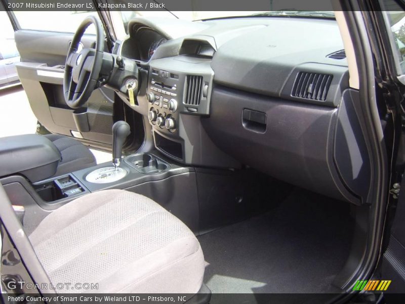 Kalapana Black / Black 2007 Mitsubishi Endeavor LS