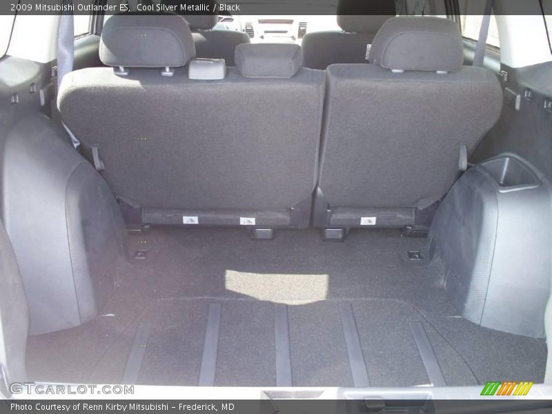 Cool Silver Metallic / Black 2009 Mitsubishi Outlander ES