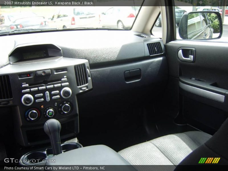 Kalapana Black / Black 2007 Mitsubishi Endeavor LS