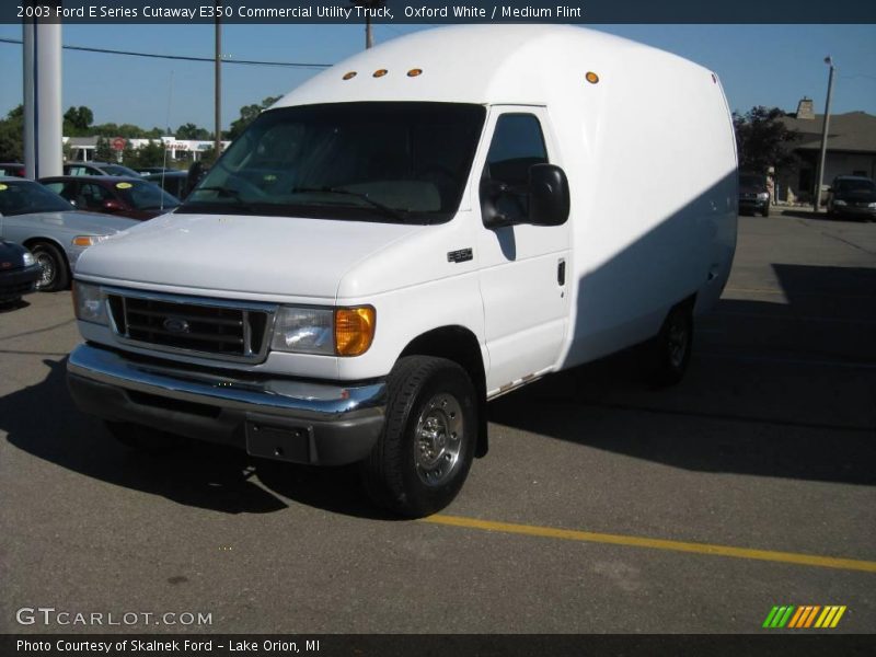 Oxford White / Medium Flint 2003 Ford E Series Cutaway E350 Commercial Utility Truck