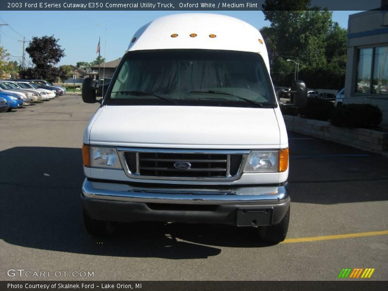 Oxford White / Medium Flint 2003 Ford E Series Cutaway E350 Commercial Utility Truck
