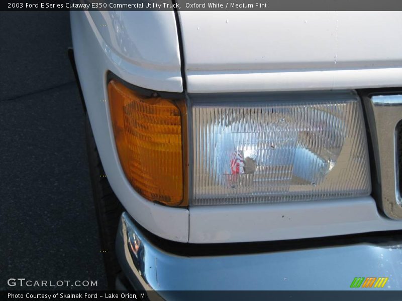 Oxford White / Medium Flint 2003 Ford E Series Cutaway E350 Commercial Utility Truck