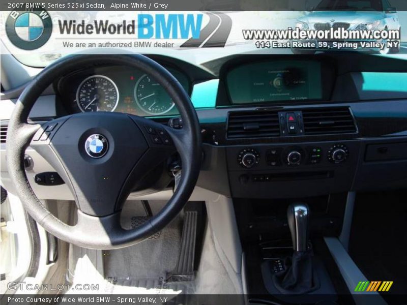 Alpine White / Grey 2007 BMW 5 Series 525xi Sedan