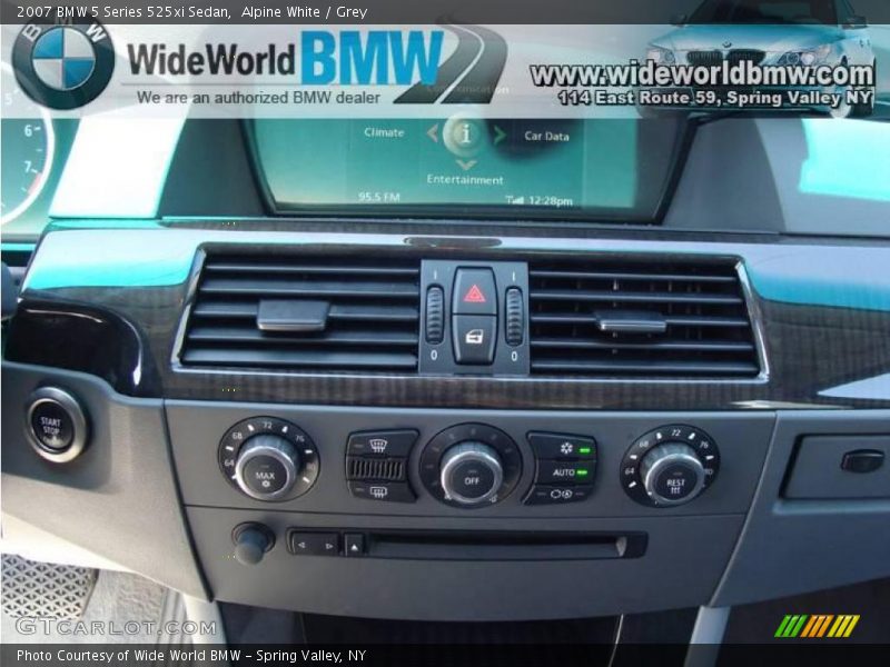 Alpine White / Grey 2007 BMW 5 Series 525xi Sedan