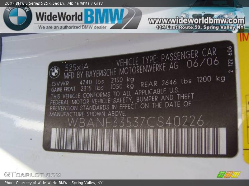 Alpine White / Grey 2007 BMW 5 Series 525xi Sedan