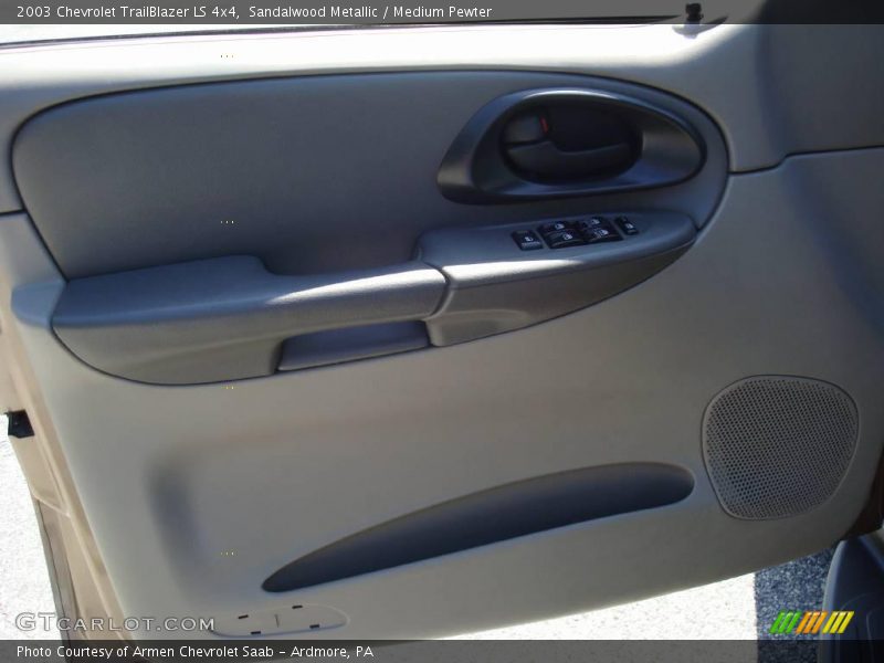 Sandalwood Metallic / Medium Pewter 2003 Chevrolet TrailBlazer LS 4x4
