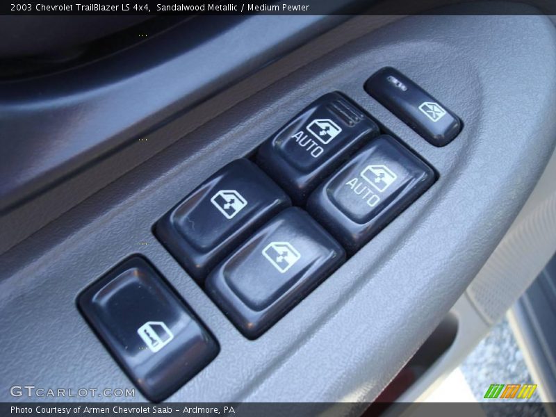Sandalwood Metallic / Medium Pewter 2003 Chevrolet TrailBlazer LS 4x4