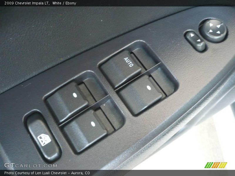 White / Ebony 2009 Chevrolet Impala LT