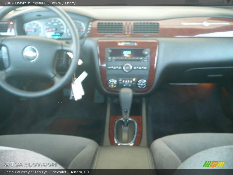White / Ebony 2009 Chevrolet Impala LT