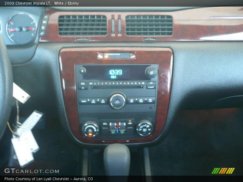 White / Ebony 2009 Chevrolet Impala LT