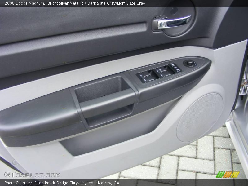 Bright Silver Metallic / Dark Slate Gray/Light Slate Gray 2008 Dodge Magnum