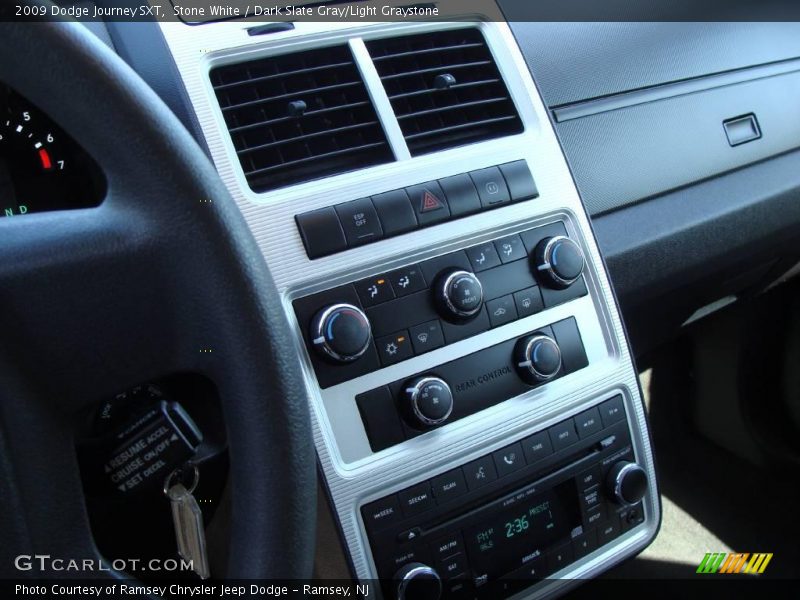 Stone White / Dark Slate Gray/Light Graystone 2009 Dodge Journey SXT