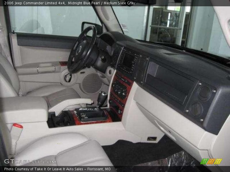 Midnight Blue Pearl / Medium Slate Gray 2006 Jeep Commander Limited 4x4