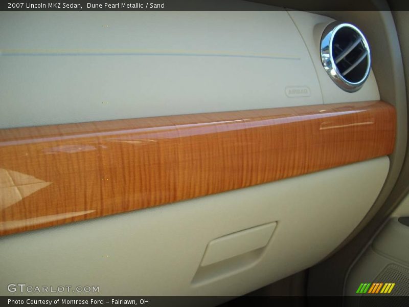 Dune Pearl Metallic / Sand 2007 Lincoln MKZ Sedan