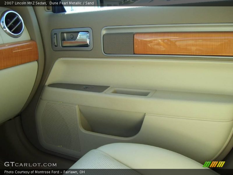 Dune Pearl Metallic / Sand 2007 Lincoln MKZ Sedan