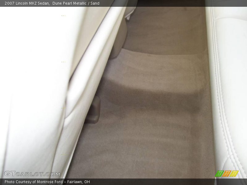 Dune Pearl Metallic / Sand 2007 Lincoln MKZ Sedan