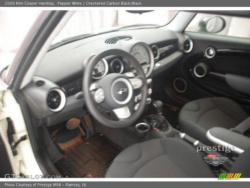 Pepper White / Checkered Carbon Black/Black 2009 Mini Cooper Hardtop