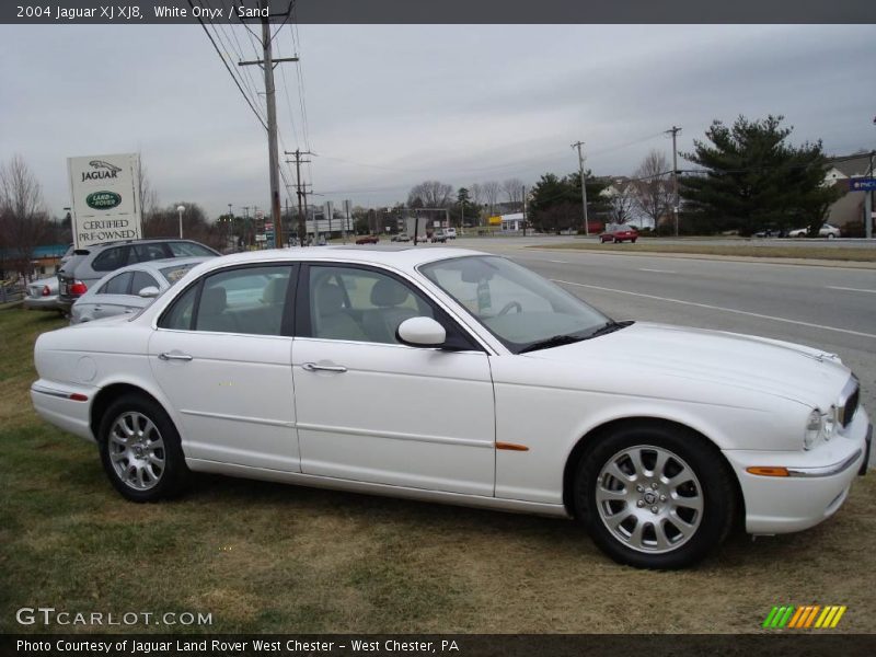 White Onyx / Sand 2004 Jaguar XJ XJ8
