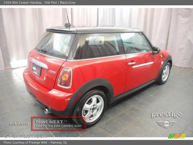 Chili Red / Black/Grey 2009 Mini Cooper Hardtop