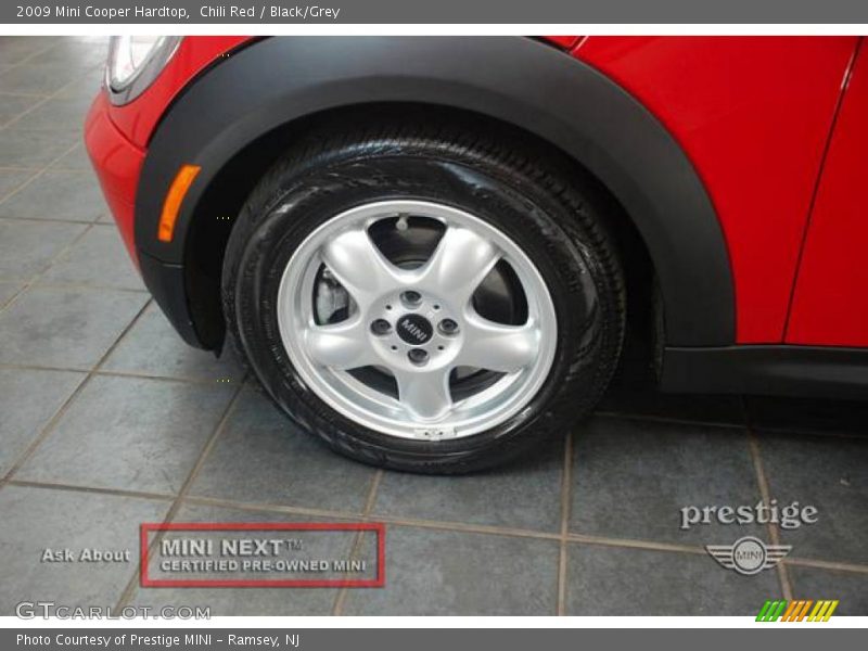 Chili Red / Black/Grey 2009 Mini Cooper Hardtop