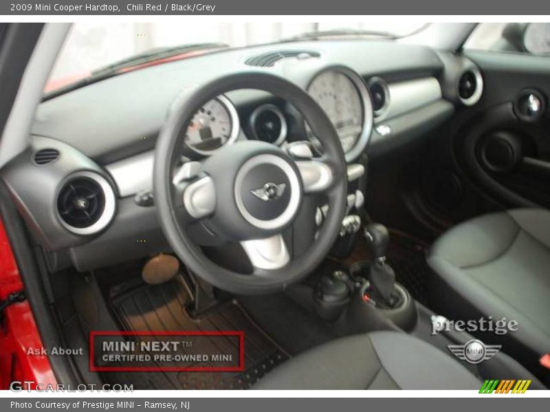 Chili Red / Black/Grey 2009 Mini Cooper Hardtop