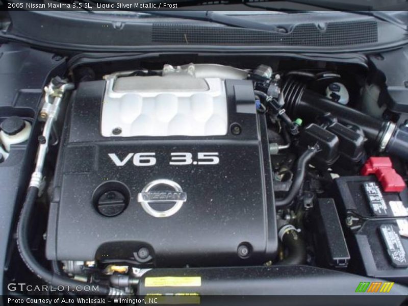Liquid Silver Metallic / Frost 2005 Nissan Maxima 3.5 SL